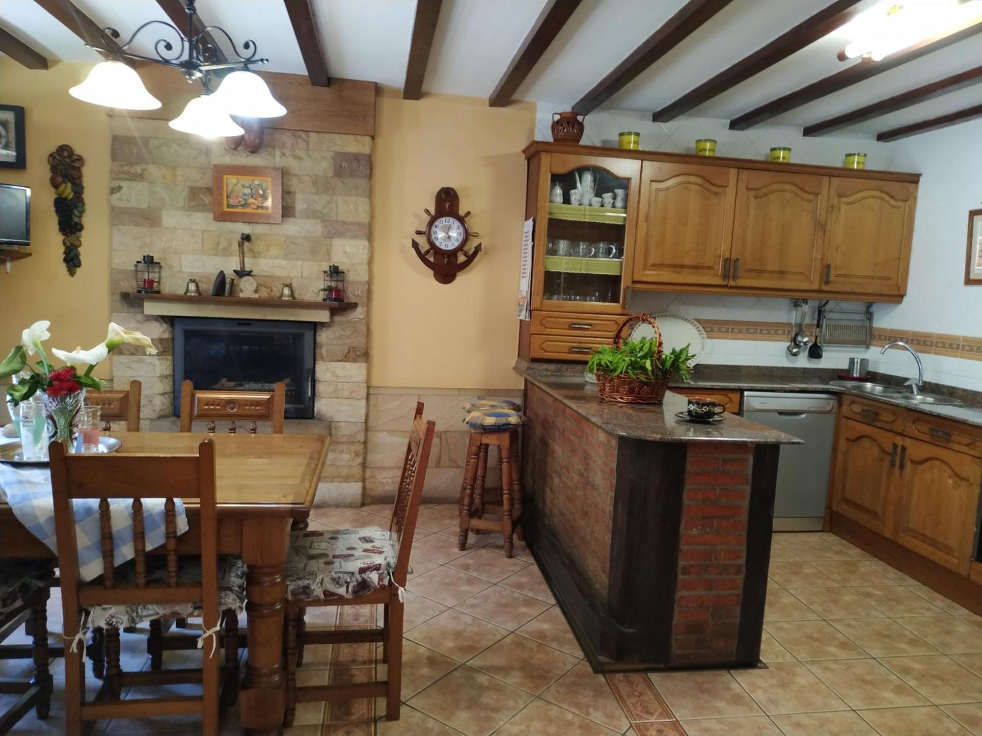 La Chimenea Cantabra Orena Extérieur photo